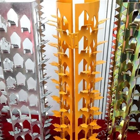 工厂大号刺钉冲压成型新工艺管盗专用白色管道刀刺
