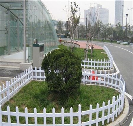 源头木塑护栏直供 户外家庭花园防水防火防腐PE防护栏