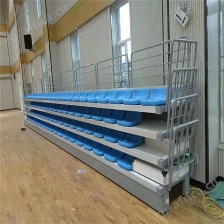 华丽体育看台椅厂家体育场看台椅观众席伸缩座椅户外电动中空吹塑座椅