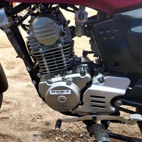 原装原版 精品 二手摩托车批发 铃木骏驰 GT125 准新车状态 圆灯运动款