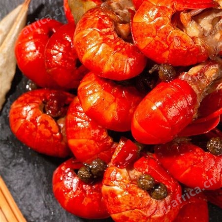 小龙虾熟食麻辣尾即食香辣可口大号网红龙虾尾鲜活现做盒装顺丰