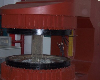 脉冲磁共振均场电流